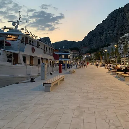 Sea View Panorama L * Omiš